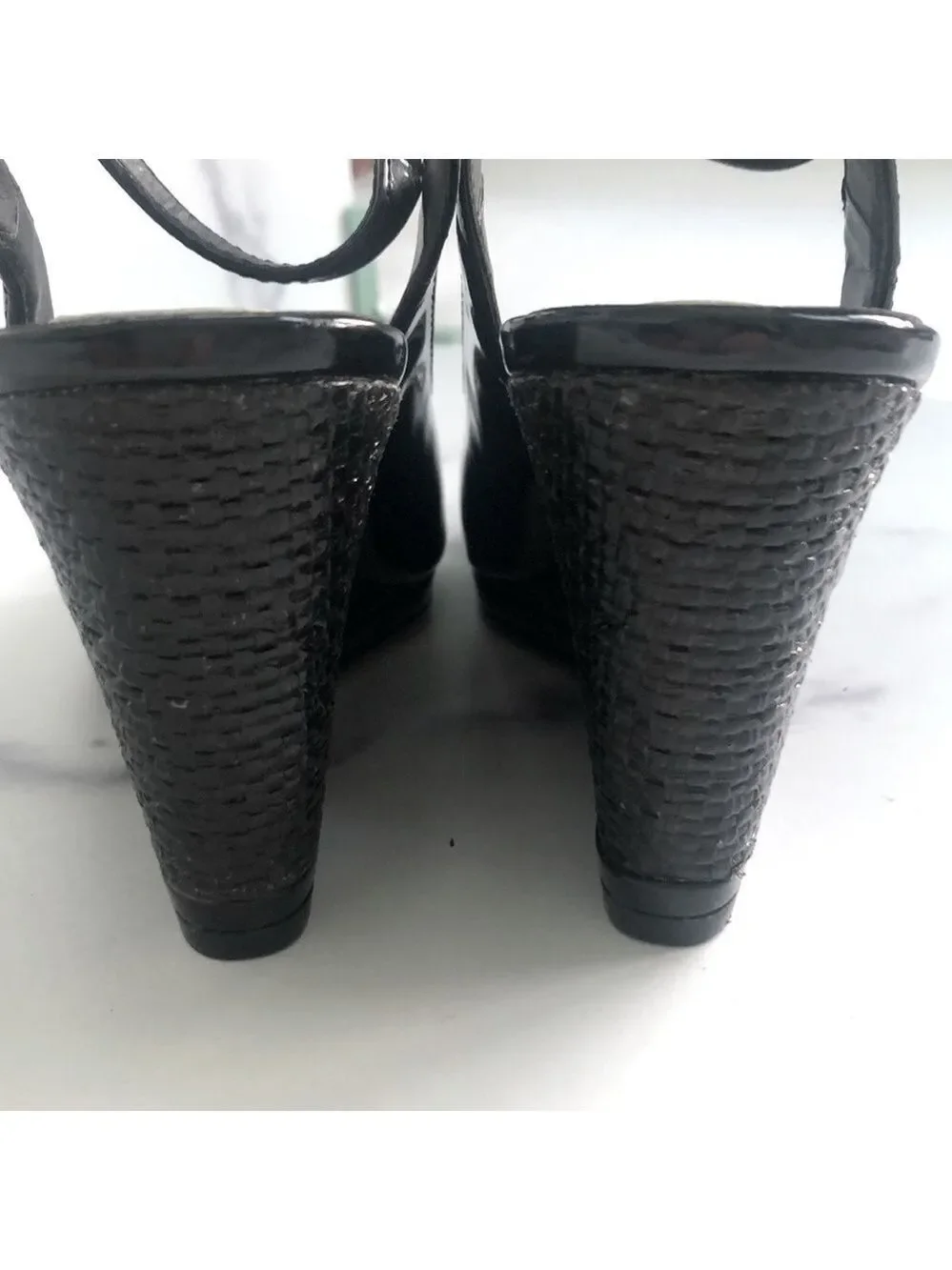 White House Black Market Wedge Karen Black Patent Leather Sandals Size 6.5m